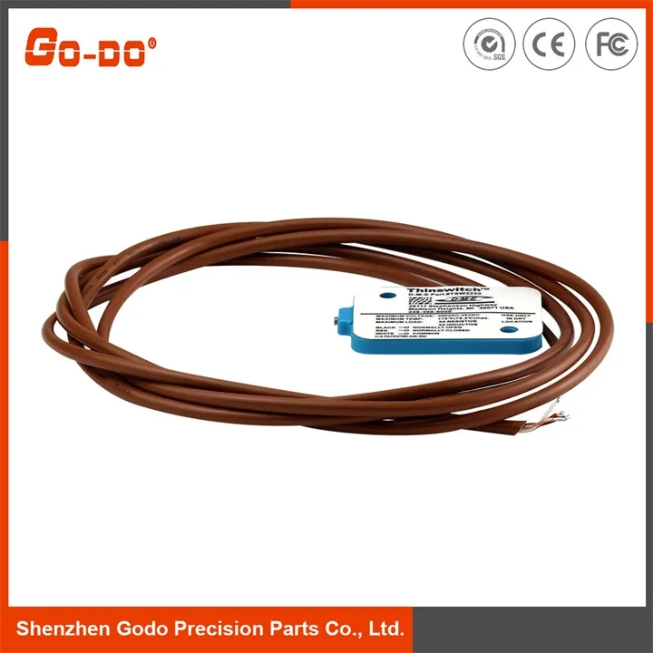 Componentes de molde de plástico para automóviles con interruptor de latón